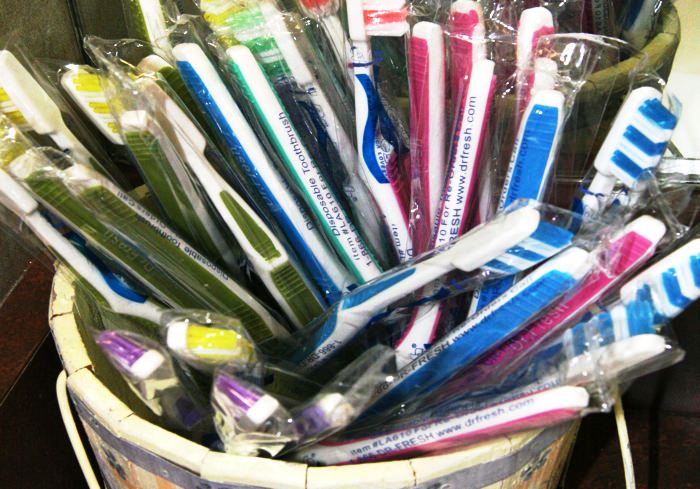 lots-of-tooth-brushes-to-choose-from